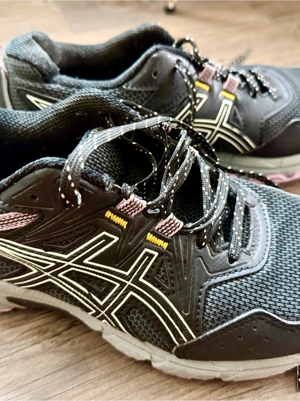ASICS Gel-Venture 8 Women's Trail Running Shoes Gray/Purple/Yellow Size 8
